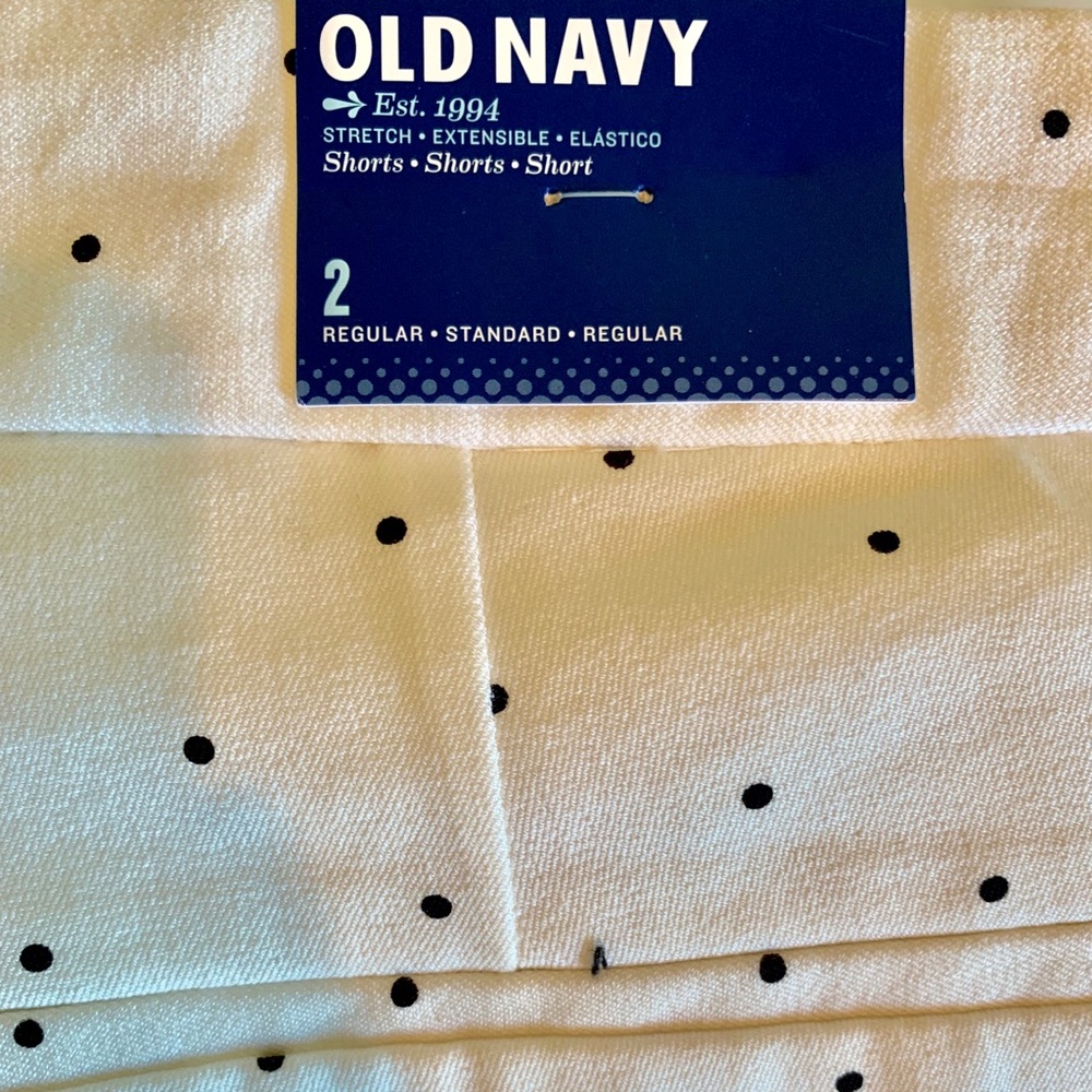 Brand New Old Navy Black & White Polka Dot Shorts - Picture 6 of 6